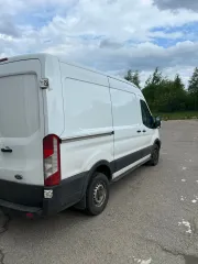 Автомобиль Ford Transit, 2016 года выпуска, VIN Z6FXXXESGXGC45774, цвет: белый. Автомобиль находится в залоге у ПАО "Экспобанк".