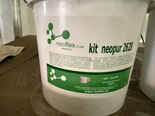 Клей герметик и монтажный клей Neoflex, годные остатки. Клей ceys Césped Artifical, пластиковые тубы – 2 шт. Клей-герметик Penosil (Silicona Neutra Silicone Neutro) 400n, пластиковые тубы - 24 шт., в 1 коробке. Двухкомпонентный клей Neoflex kit neopur 2628, пластиковых ведра с маркировкой 5,6кг. -…