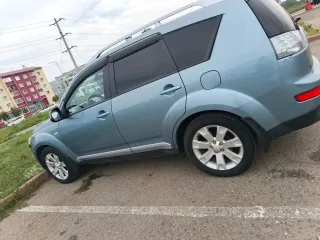 Mitsubishi Outlander 2007 автомобиль марки Mitsubishi модель Outlander 2007 г.в. VIN-номер JMBXLCW6W7Z000263. Залог ПАО СОВКОМБАНК Ознакомление с имуществом: sales.kosykh@yandex.ru, телефон 89227557707, Косых Денис Александрович. Местонахождение имущества: Кемеровская область, г. Юрга. Пр. Победы…