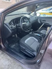 Kia Ceed 2012 года, 129 л.с., 155 943 км, АКПП. Легковой автомобиль марки и модели «КИА JD» 2012 года выпуска, идентификационный номер (VIN): XWEHN512BD0004068. В залоге у ПАО Банк "ВТБ".