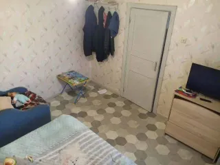 1/2 доли двух квартир и двух земельных участков, Омская область; 1/2 доля квартиры и 1/2 доля земельного участка в Омской обл.; еще 1/2 доля квартиры и 1/2 доля земельного участка в Омской обл.; жилое помещение с кадастровым номером 55:23:310103:280, адрес: Омская область, Русско-Полянский район…