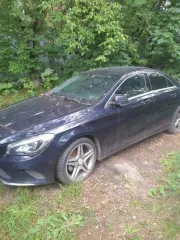 Mercedes-Benz CLA200 2017 года выпуска. VIN: WDD1173431N541949. Цвет кузова синий. Объем двигателя 1595 см³, мощность 150 л.с. Экологический класс 5. Тип транспортного средства: легковой седан. Оценить техническое состояние и комплектность можно при самостоятельном осмотре.
