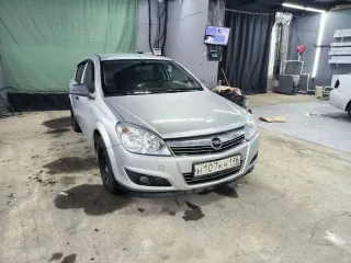 Opel Astra 2012 года, 116 лс, 268033 км. Автомобиль легковой, марка: Opel, модель: Astra (A-H), VIN: XWF0AHL48C0017219, гос. рег. номер: Н107КН196, год изготовления: 2012