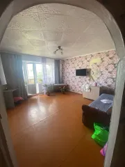Помещение, общая площадь 49 кв.м., расположенное по адресу: 433460, Ульяновская область, р-н. Старомайнский, рп. Старая Майна, ул. Наганова, д. 17А, кв. 16, кадастровый номер 73:16:040204:235. Ознакомление с имуществом по адресу места нахождения после предварительного согласования с Арбитражным…