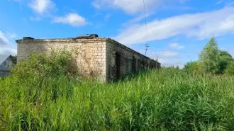 Квартальная котельная 136,2 кв.м с участком, Владимирская область. Здание котельной с кадастровым номером 33:06:041106:230, площадью 136,2 кв.м., по адресу: Владимирская область, р-н Камешковский, д. Сергеиха, д. бн. Назначение — нежилое; земельный участок с кадастровым номером 33:06:041109:197 из…