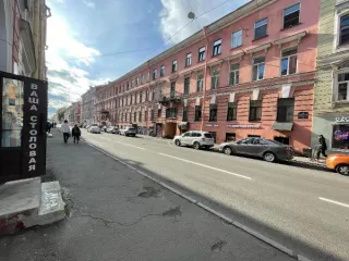 Нежилое помещение площадью 500 кв.м, расположенное по адресу: г. Санкт-Петербург, ул. Декабристов, д. 13, литера А, пом. 1-Н, 2-Н. Назначение: нежилое, этаж: цокольный №2, кадастровый номер 78:32:0001297:248. Право собственности подтверждается записью в ЕГРН от 02.05.2017 №…