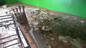Нежилое здание магазина продовольственного, кадастровый номер 10:19:0020120:23, общей площадью 114,9 кв.м., расположенное по адресу: Республика Карелия, р-н Муезерский, п. Ледмозеро, пер. Школьный, д. 4, с земельным участком, кадастровый номер 10:19:0020120:29, общей площадью 224 +/-5 кв.м.