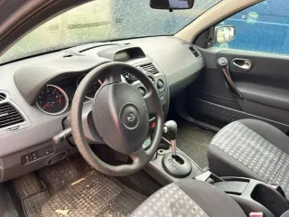 Renault Megane II P2A16A115 E2, VIN: VF1LM1B0E38298564 Марка: Renault Модель: Megane II P2A16A115 E2 Привод: Передний Объем двигателя: 1598.0 Мощность двигателя: 113.0 Экологический класс: Второй Пробег: 137849 Государственный регистрационный знак: А300АМ199 Коробка передач: Автоматическая Вид…