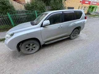 Toyota Land Cruiser Prado 2013 года, 173 лс, полный привод, АКПП, внедорожник, VIN – RUTBH8FJ9D0000889, цвет - серый.