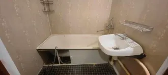 Квартира 38.5 кв.м, Москва, по адресу: Российская Федерация, город Москва, вн.тер.г. муниципальный округ Вешняки, улица Молдагуловой, дом 3, корпус 3, квартира 147. Общая площадь 38,5 кв.м., кадастровый номер 77:03:0007003:7932. Вид жилого помещения: Жилое.