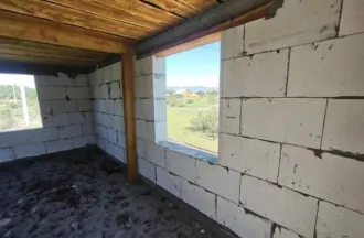 Жилой дом, площадью 78,7 кв. м., кадастровый номер: 17:08:1503003:7883, расположенный по адресу: Российская Федерация, Республика Тыва, Пий-Хемский район, с. Сесерлиг, местечко "Даг-Баары", и земельный участок, площадью 606+/-17 кв.м., кадастровый номер: 17:08:1503003:6067, расположенный по адресу…