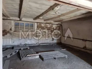 Склад и офис, общей площадью 605.5 кв.м., кадастровый номер 75-75-28/033/2008-195, расположенное по адресу: Забайкальский край, Могойтуйский район, пгт. Могойтуй, улица Железнодорожная, 25. Назначение объекта: склад и офис.