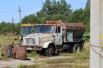 Автомобиль ZIL 433362 ZASK10B 2000, Автомобиль ЗИЛ433362 ЗАСК10Б (идентификационный номер (VIN) отсутствует, год выпуска 2000, цвет CВЕТЛО-СЕРЫЙ)