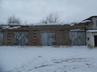 Нежилое здание - гараж, площадью 342,6 кв. м., кадастровый номер: 74:08:4702024:333, адрес: Челябинская область, г. Карталы, пер. Дзержинского, д. 9г. Ознакомление с имуществом осуществляется по заявке по тел. 89048159915 или эл. адресу: chesaserg@mail.ru.