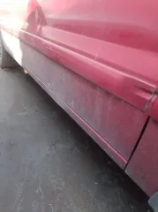 Mitsubishi Lancer, 2005 года, 75 лс, 200000 км, АКПП, VIN: JMBSRCS3A6U004057. Совместно нажитое. Автомобиль на ходу, нет аккумулятора и сигнализации, двигатель работает плохо. На передней двери и пороге незначительные вмятины и царапины. Спереди зимние шины, сзади летняя резина, коробка передач…