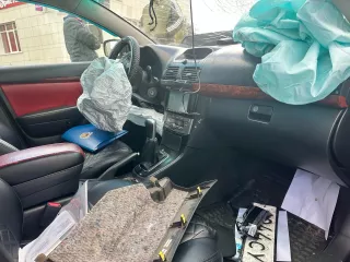 Toyota Avensis 2005 г.в. VIN SB1BR56L00E123849. Дополнительную информацию можно получить по адресу: 7bankrot7@gmail.com или по телефону +7 902 286-15-03. Ознакомление с имуществом по предварительной записи.