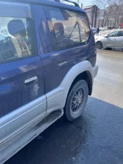 автомобиль Toyota Land Cruiser Prado, г/в 1997, г/н М443МР65, № шасси (рамы) VZJ90-0002668, кузов синего цвета. Место нахождения: г. Южно-Сахалинск, СНТ "Металлист", ул. Южная 110. Должник: Назаров А.В. " Обременение: арест. автомобиль Toyota Land Cruiser Prado, г/в 1997, г/н М443МР65, № шасси…