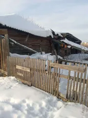1/4 доли в жилом здании, 55 кв.м, Челябинская обл 1/4 доля в праве на жилое здание, площадь: 55 кв.м, адрес (местонахождение): 45681, Челябинская обл, г Верхний Уфалей, п Нижний Уфалей, ул Луначарского, д. 53, кадастровый номер: 74:27:0301035:46