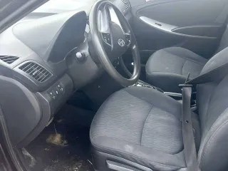 Hyundai Solaris 2011 года, 123 лс, 283716 км, vin: Z94CU41DBBR011843. В залоге АО КБ ЛОКОБАНК