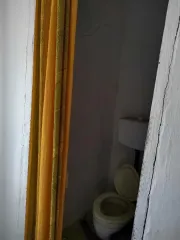 Нежилое здание 93,2 кв.м с участком, Ростовская область, Неклиновский район, с. Федоровка, ул. Почтовая, 50а. Кадастровый номер 61:26:0140101:2242. Год ввода в эксплуатацию: 1972. Количество этажей: 1. Материалы наружных стен здания: шлакобетонные блоки. Общая площадь: 93.2 кв.м. Кадастровая…