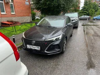 Toyota Camry 2018 года. Автомобиль находится в хорошем состоянии, на ходу, однако имеет следующие неисправности, требующие устранения: вмятина на капоте; трещина в решетке переднего бампера; автомобиль был перекрашен; автомобиль был в ДТП. Кроме того, на автомобиль сделана лицензия для…