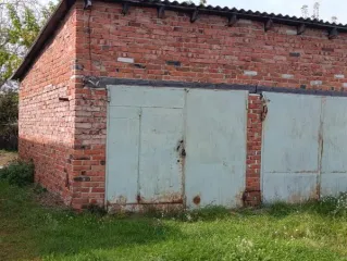 Нежилые здания общей площадью 260 кв. м, земельный участок 987 кв. м, Курганская область. Объекты расположены по адресу: Курганская область, Звериноголовский район, с. Звериноголовское, ул. Красноармейская, д. 9а. В состав входят: 1) нежилое здание, кадастровый номер: 45:05:020111:278, площадь…