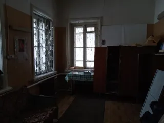 Здание-памятник, 626 кв.м, гараж, сарай, земельный участок 4270 кв.м, Владимирская обл. Единый объект приватизации, включенный в реестр объектов культурного наследия, расположенный по адресу: Российская Федерация, Владимирская область, г. Ковров, ул. Набережная, д. 13, в составе: нежилого здания…