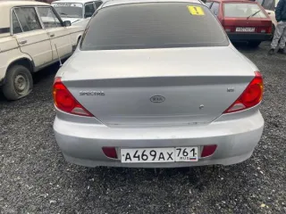 Kia FB 2272, 2004 года выпуска, регистрационный знак А469АХ/761 регион, VIN XTKFB227240000334. С видимыми дефектами и повреждениями, возможны скрытые повреждения и дефекты.
