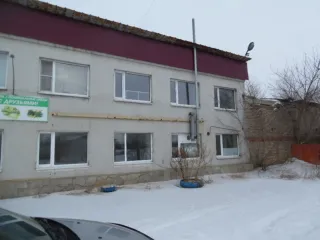 Нежилое здание - молочный павильон, площадью 372,3 кв. м., кадастровый номер: 74:08:4702024:464, адрес: Челябинская область, г. Карталы, пер. Дзержинского, д. 9г. Ознакомление с имуществом осуществляется по заявке по тел. 89048159915 или эл. адресу: chesaserg@@mail.ru.