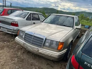 Mercedes-Benz 230, серого цвета, 1987 года выпуска. Государственный регистрационный знак О817УР47. Передняя и задняя таблички с г.р.з. отсутствуют. VIN WDB1240231A425440. Мощность: 132 л.с. СТС, ПТС отсутствует. Ограничения: запрет судебного органа на регистрационные действия. Дефекты…