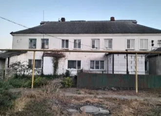 Доля квартиры 57.5 кв.м в Краснодарском крае, Гулькевичский район, поселок Новоивановский, улица Ленина, дом 45, квартира 2. Назначение: жилое. Кадастровый номер: 23:06:0101003:599.