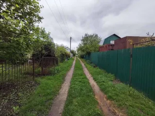 Садовый дом 20 кв.м и участок 413 кв.м, Липецкая область. Здание, расположенное на земельном участке: назначение здания: Нежилое (садовый домик), площадь здания: 20 кв.м, кадастровый номер здания: 48:20:0038801:7206, площадь участка: 413 кв.м, кадастровый номер участка: 48:20:0038801:2800…