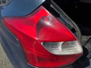 Ford Focus. Категория ТС: B. Год изготовления: 2011. Цвет: темно-синий. VIN: X9FKXXEEBKBT15541. Госномер: В056ВА123. Модель, № двигателя: PNDA BT15541. Мощность двигателя: 125,12 л.с./ 92 кВт. Рабочий объем двигателя: 1 596 куб. см. Масса автомобиля: 1 276 кг. Тип двигателя: бензиновый…