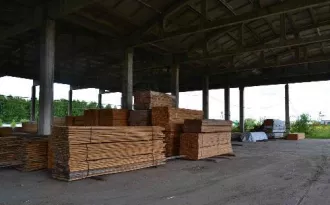 Недвижимое имущество: (1) Сооружение, 24:12:0380107:501, Нежилое (сооружение), склад временного содержания, Красноярский край, Енисейский район, с. Верхнепашино, ул. Советская, 1В/8, 641 кв. м; (2) Здание, 24:12:0380107:512, Нежилое, 663148, Россия, Красноярский край, Енисейский район, с…