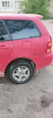 Toyota Corolla 2003 года, 109 лс, 250000 км, АКПП. Тойота Королла Филдер, 2003 года выпуска, кузов NZE1210252080Ю № двигателя № А909768. Техническое состояние: на ходу, имеются многочисленные следы повреждения ЛКП.