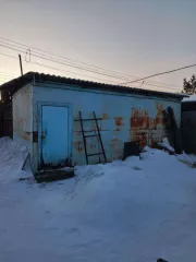Земельный участок, площадь 100 кв.м., кадастровый (условный) номер: 38:16:000009:237 и 
Павильон, площадь 24.6 кв.м., назначение: нежилое, кадастровый (условный) номер: 38:16:000009:576