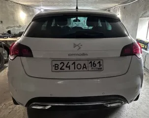 Citroen DS4 2012, 150 лс, 223616 км, АКПП. Легковой седан (не на ходу), белого цвета, VIN VF7NX5FEACY563166, ГРЗ В241ОА161, двигатель 10FJBZPSASF06 1537541, СТС 9961 854319.