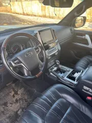 Toyota Land Cruiser 200, 2020 года, 249 лс, 122020 км, полный привод, АКПП, VIN JTMCV02J804300639, двигатель № 1VD 0522454, цвет: белый.