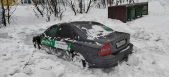 Volvo S80, 2001 года, 170 лс, 189000 км, АКПП легковой седан, марка: Вольво S80 VOLVOS80, год изготовления: 2001, цвет: темно синий, VIN: YV1TS61P211204812, ПТС: 11РО259490, тип двигателя: бензиновый, двигатель №: В5244S 1990819, мощность двигателя, л. с. (кВт): 170(125), рабочий объем двигателя…