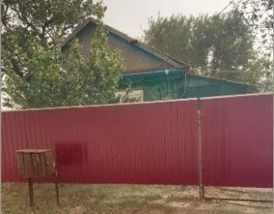 1/2 доли в праве на жилой дом, площадью 44,2 кв.м., кадастровый номер – 61:09:0010101:411, по адресу: Ростовская область, Дубовский район, х. Романов, ул. Садовая, д 49. Контакт для организации осмотра: 8-988-578-38-54. Цена: 272 000 руб.