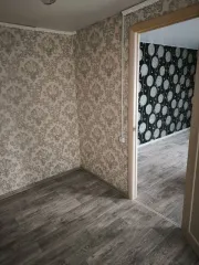 Квартира 49.4 м², 3 комнаты. Липецкая область, Лев-Толстовский район, поселок Лев Толстой, улица Комарова, дом 37, квартира 1. Кадастровый номер: 48:12:0310101:1178.