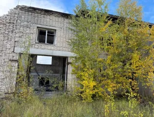 Нежилое помещение 651,2 кв.м, Республика Карелия с кадастровым номером 10:15:0010503:49, общей площадью 651,2 кв.м, расположенное по адресу: Российская Федерация, Республика Карелия, Пудожский район, г. Пудож, ул. Пионерская, д. 71а, пом. 2. Общая площадь: 651. Кадастровый номер: 10:15:0010503:49.