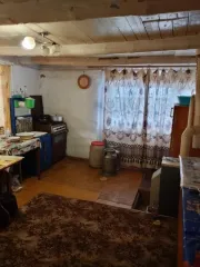 1/4 доли жилого дома 65,3 кв.м и земли 1355 кв.м, Оренбургская область. 1/4 доля в праве на жилой дом, площадь: 65,3кв.м., кадастровый номер: 56:02:1201001:2004, и 1/4 доля в праве на земельный участок, площадь: 1 355кв.м., категория земель: земли населенных пунктов, вид разрешённого использования…