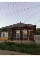 Доля 35/100 жилого дома 77.2 м². Местоположение: Воронежская область, Поворинский район, город Поворино, улица Максима Горького, дом 14. Площадь: 77.2 м². Год завершения строительства: 1957. Кадастровые номера иных объектов недвижимости, в пределах которых расположен объект: 36:23:0102012:19…