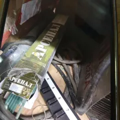 Сварочный аппарат Resanta САИ-220 (58-003711-2). Бывший в употреблении. Годные остатки. Всего 1 единица. Сведения о комплектности и работоспособности отсутствуют. Продается в имеющемся состоянии.