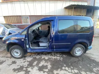 Volkswagen 2K Caddy Combi 2007, легковой автомобиль Фольксваген 2К Кадди Комби (VIN WV2ZZZ2KZ8X068585). Марка: Фольксваген, модель: 2К Кадди Комби, привод передний, объем двигателя 1595.0, мощность 102.0, экологический класс 4, пробег 226260, государственный регистрационный знак К993НН977, коробка…