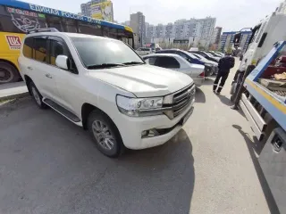 Toyota Land Cruiser 200, 2019 г.в., 249 л.с., 260000 км, полный привод, АКПП, VIN JTMCV05J904274063, гн. Х999СВ86. Автомобиль имеет сколы, вмятины, царапины, повреждения лакокрасочного покрытия и другие дефекты, КЛЮЧИ ОТСУТСТВУЮТ, ДВС не запускался, диагностика технического состояния не проводилась.