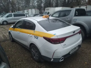 KIA RIO 2021, 2021 года выпуска, VIN Z94C241ABMR228455.