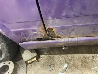 ВАЗ 2107 2002 года, 71 л.с., пробег 300000 км. Легковой автомобиль, модель ВАЗ 21070, VIN XTA21070021564822, категория B. Модель двигателя 2103 7006062, кузов 1564822, цвет ярко-фиолетовый, объем двигателя 1451 см³, разрешенная максимальная масса 1460 кг, масса без нагрузки 1060 кг.