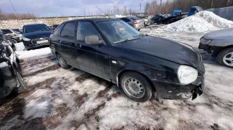 Renault Logan 2015 года, Hyundai Solaris. Единый лот - 7 транспортных средств: 1. Автомобиль марки "Renault Logan" с государственным регистрационным знаком М348НР21RUS (21-007798) 2015 г.в., VIN X7L4SKAV453010347. 2. Транспортное средство Hyundai Solaris, государственный регистрационный номер…